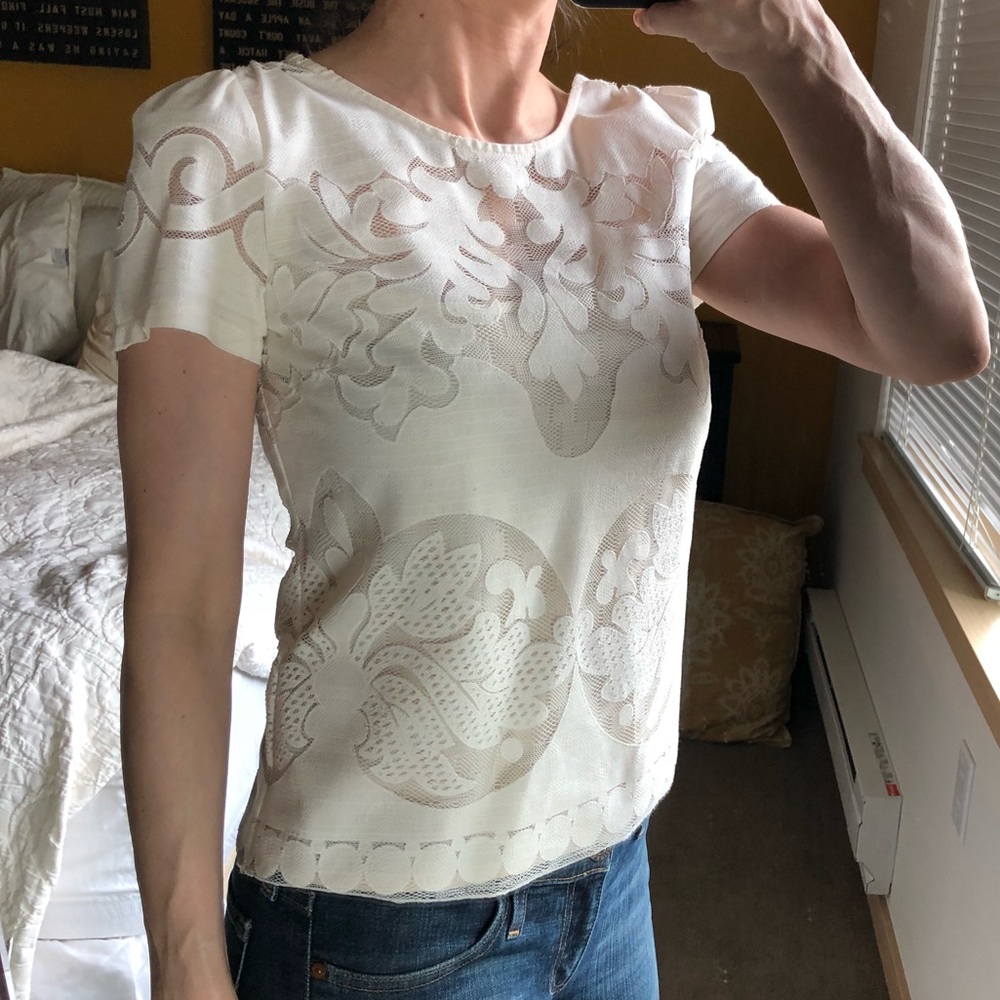 Lace top size small